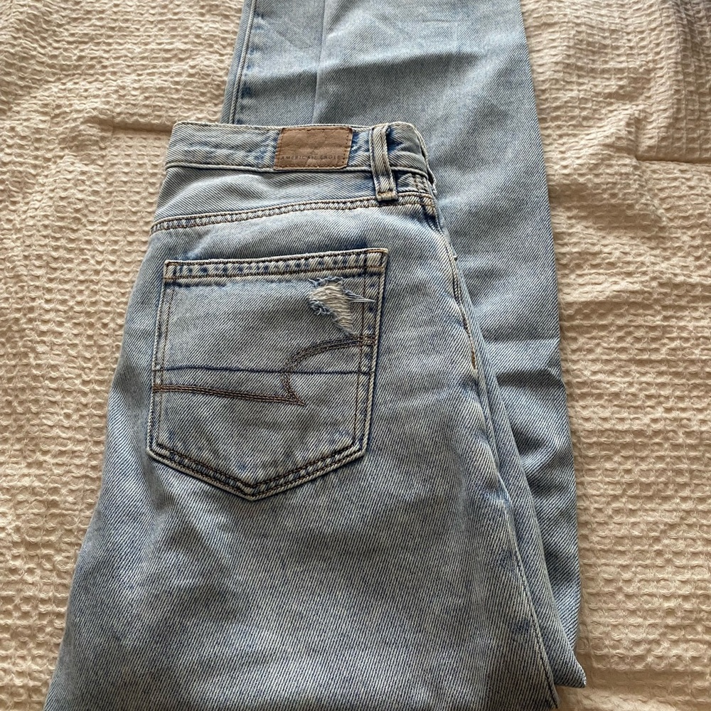 American Eagle mom jeans size 00 regular